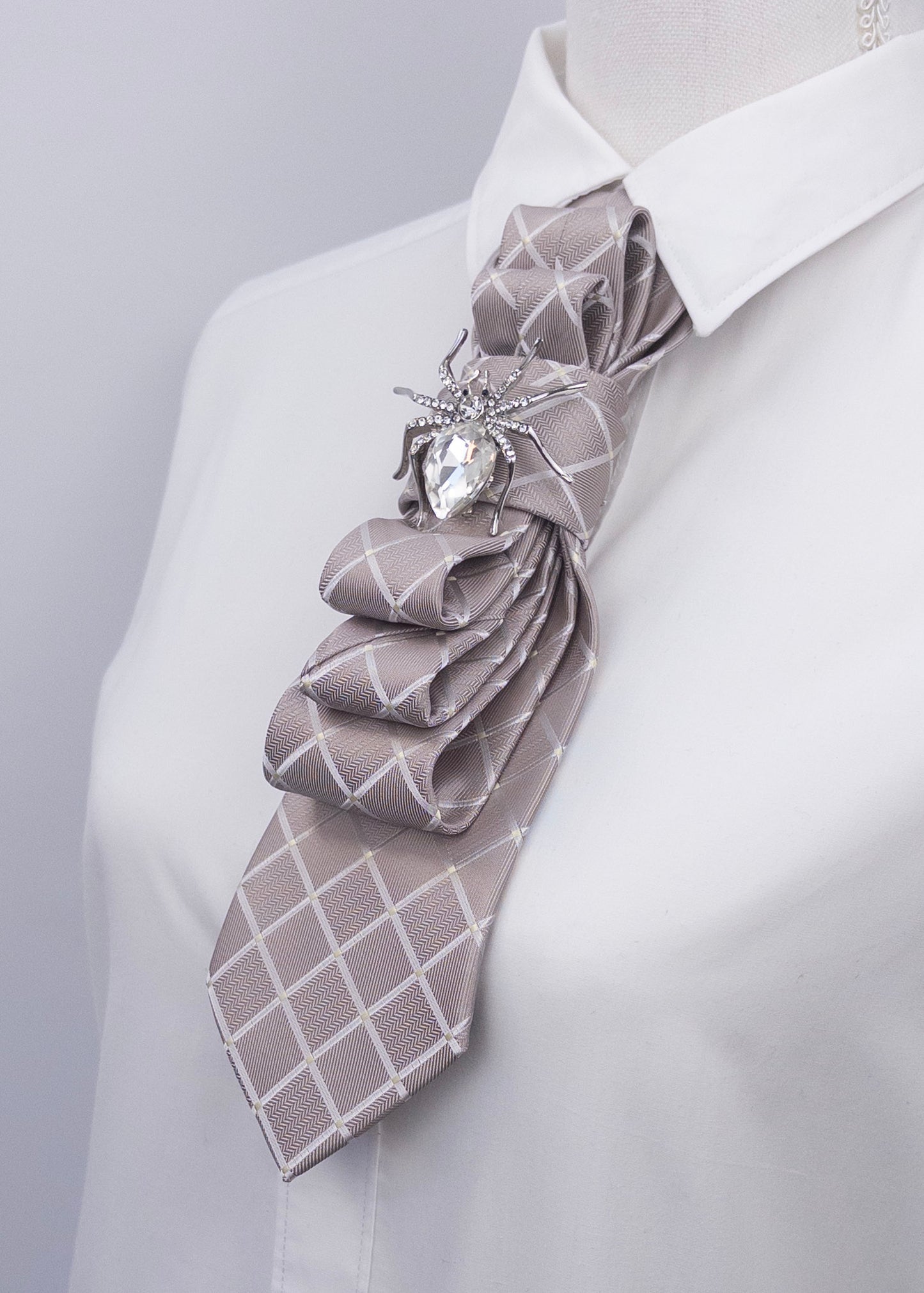 Stropdas zilver spin